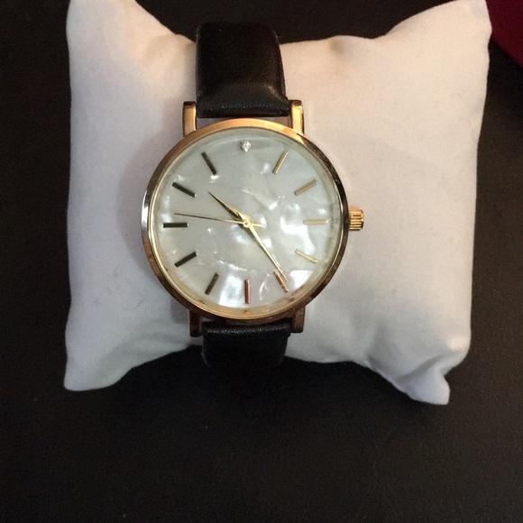Brand new women’s watch from Macy’s. - Picture 2 of 5